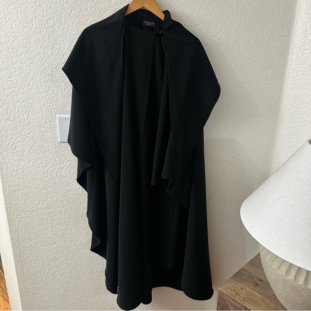 Yeohlee New York Black Hooded Cape